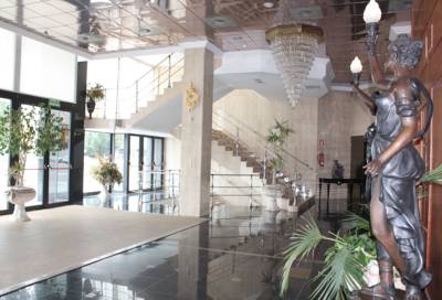 Villareal Palace Montan